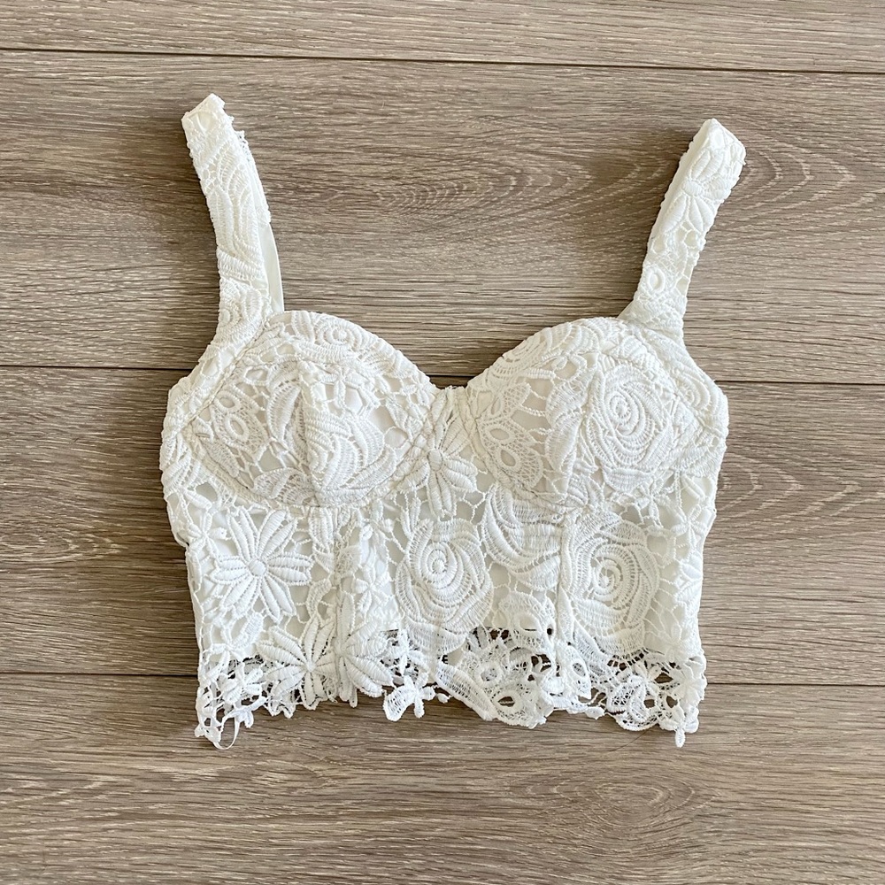 💌SOLD💌 Rumor Boutique White Lace Zip Bustier Bralette Millau Dupe